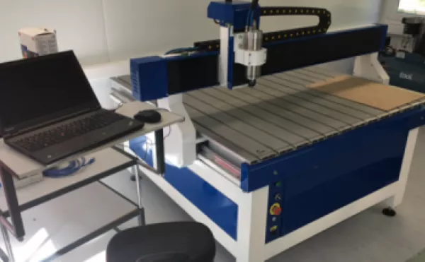 Fraiseuse CNC